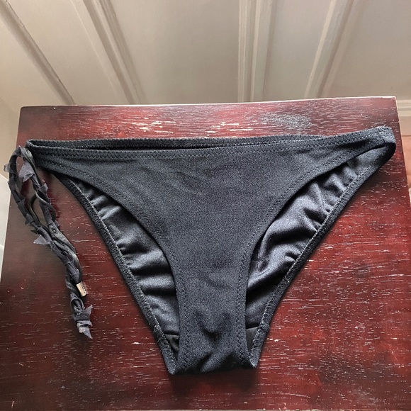 NEW SHAN BLACK BIKINI SET - Picture 11 of 16